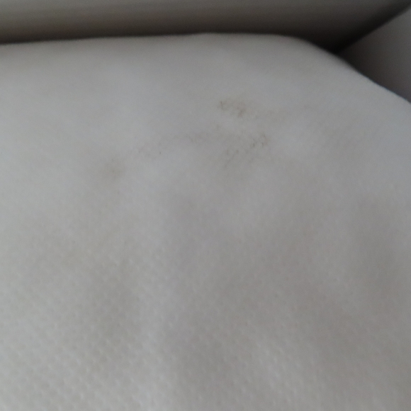 Resident Serenity Sleep Bundle 2 pillow jumbos and  mattress protector twin XL - Picture 4 of 7